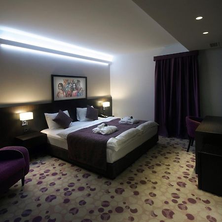 Hotel Park Doboj Esterno foto