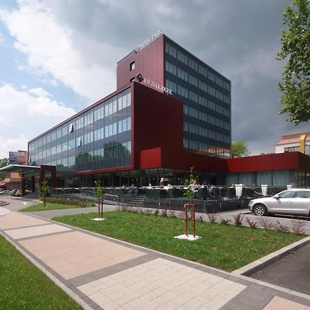 Hotel Park Doboj Esterno foto