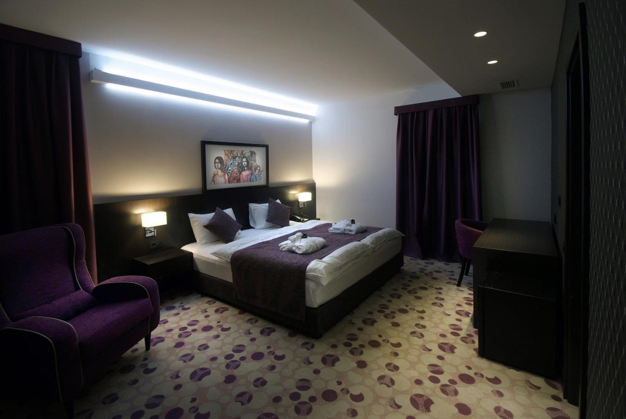 Hotel Park Doboj Esterno foto